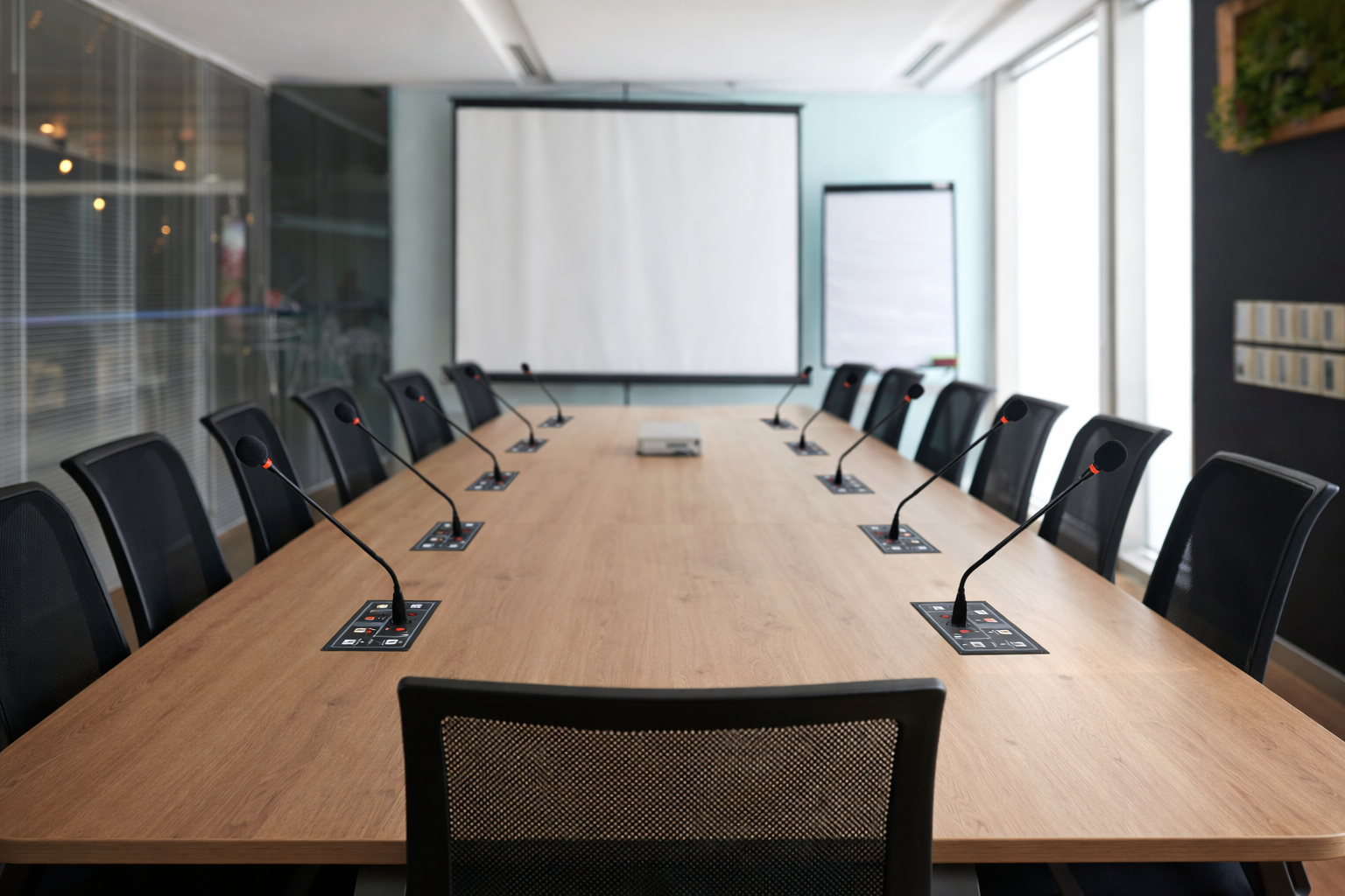 Komplexní elektronický hlasovací a konferenční systém